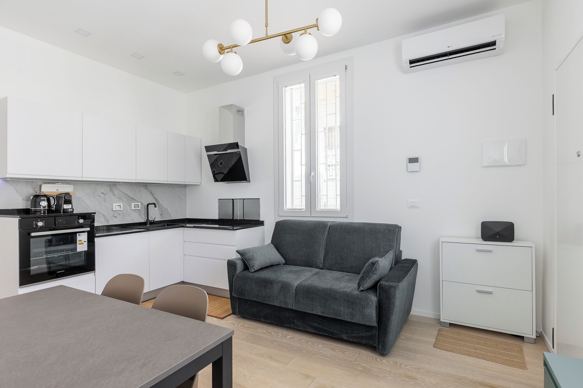 Apartment, 1 Bedroom | Living area | 30-inch TV with satellite channels