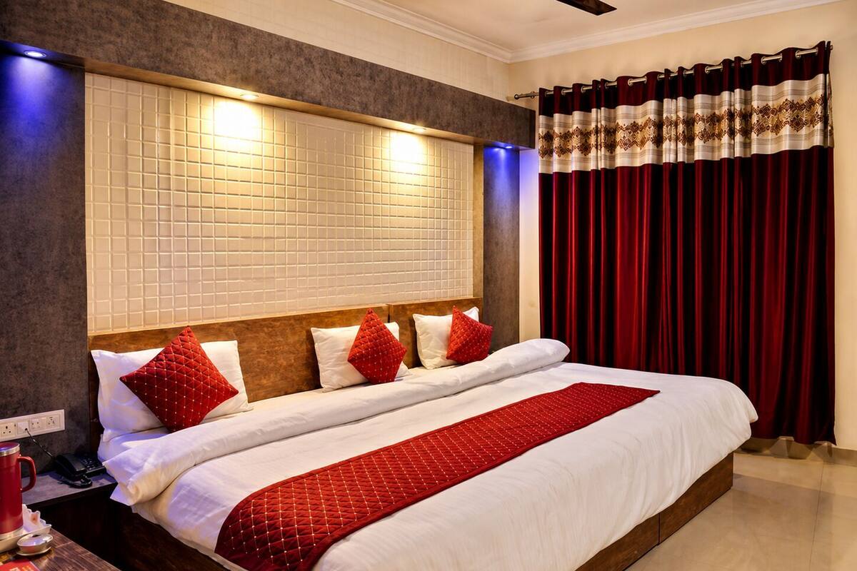Deluxe Room | In-room safe, WiFi (free)