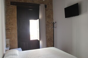 Standard Double Room | WiFi (free)