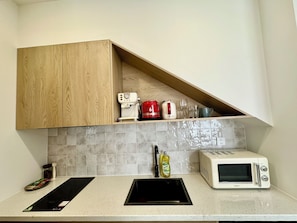Family Villa, 1 Bedroom, Private Pool, Garden View | Private kitchen