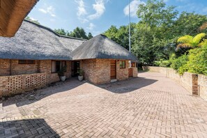 Exterior - Kruger 268 - Luxury Self-Catering  (Hazyview)