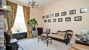 Unclassified image, 5 of 30, button - Peaceful 6-bedroom house for family and group in charming Berwick-upon-Tweed (Berwick-upon-Tweed)