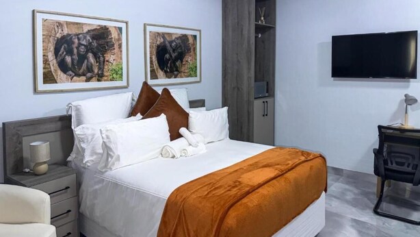 Deluxe Double Room, Balcony, Garden View | Desk, iron/ironing board (on request), free WiFi