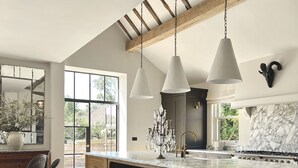 Interior - Stunning Luxury Barn Conversion in Surrey. (Ripley)