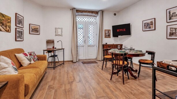 Interior - GuestHost - Iglesias Modern Apartment (sleeps 4) (Iglesias)