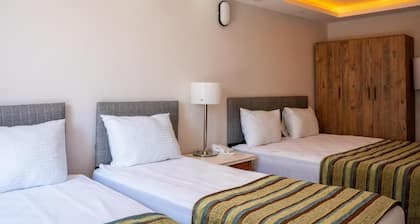 Velaris Boutique Hotel