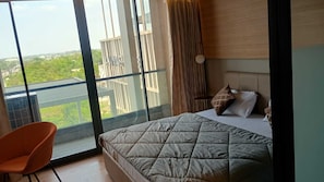 Apartment | Rollaway beds (surcharge), WiFi (free), bed sheets - Awesome The Studio Stay (Raipur)