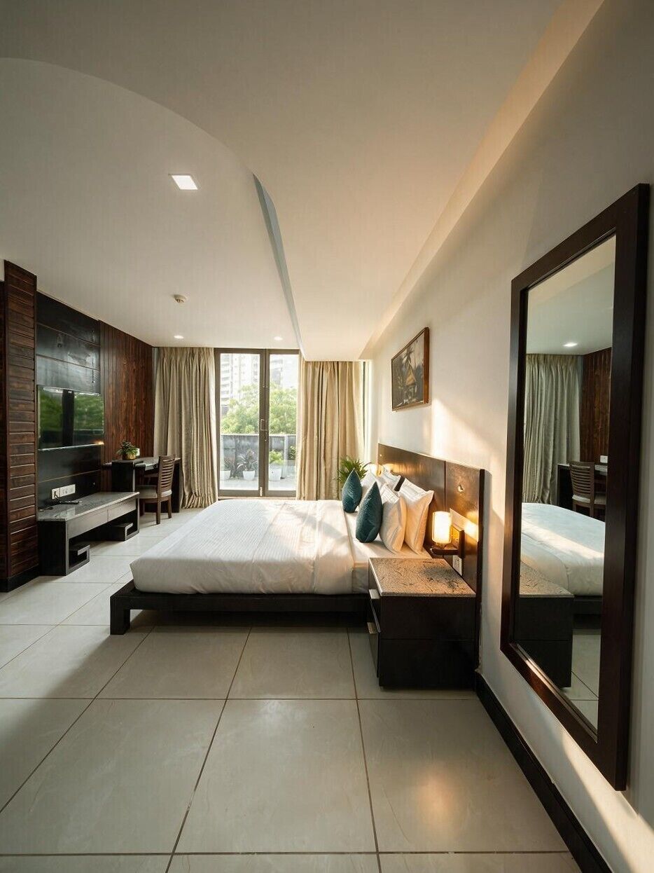 Suite, City View
