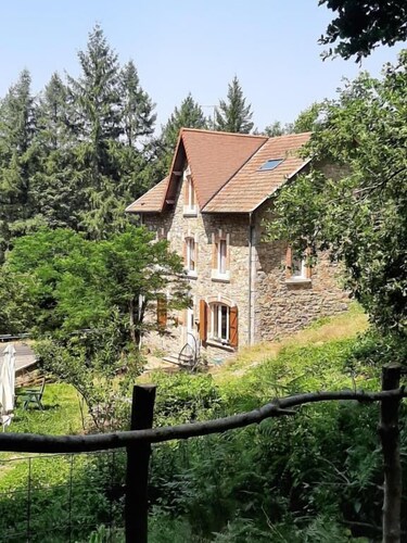 E lu chantauziau