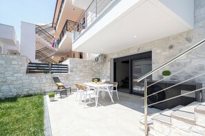 Apartemen | Tempat makan outdoor