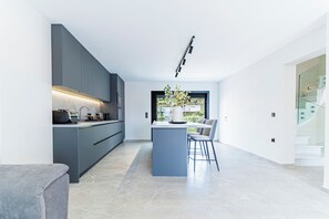 Villa luxueuse, vue sur la mer | Cuisine privée