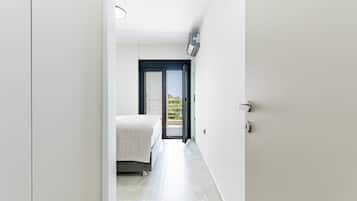 Luxury Villa, Sea View | Iron/ironing board (on request), WiFi (free)