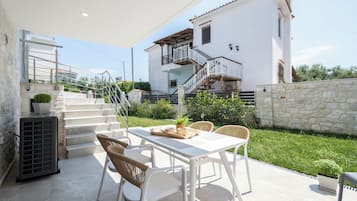 Apartemen | Tempat makan outdoor