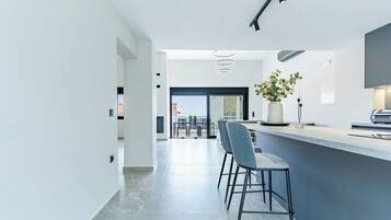 Luxury Villa, Sea View | Interior
