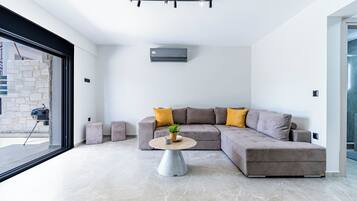 Apartment | Living area