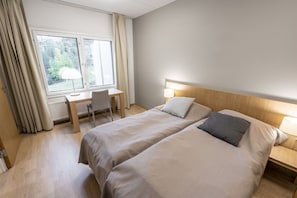Bügeleisen/Bügelbrett, WLAN, Bettwäsche