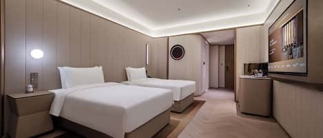 Business Twin Room | Down duvets, desk, laptop workspace, rollaway beds