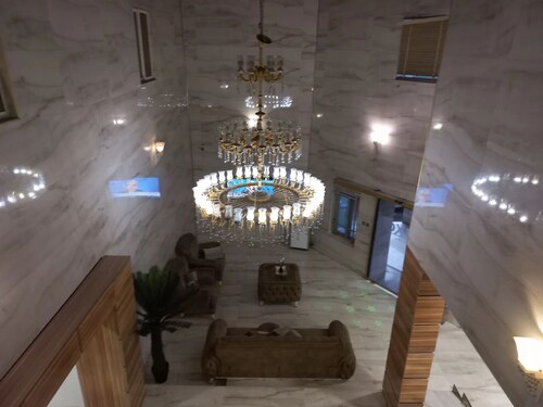 Rezos Continental Resort