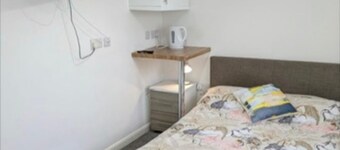 Luxurious 4 Bedroom House in Corby