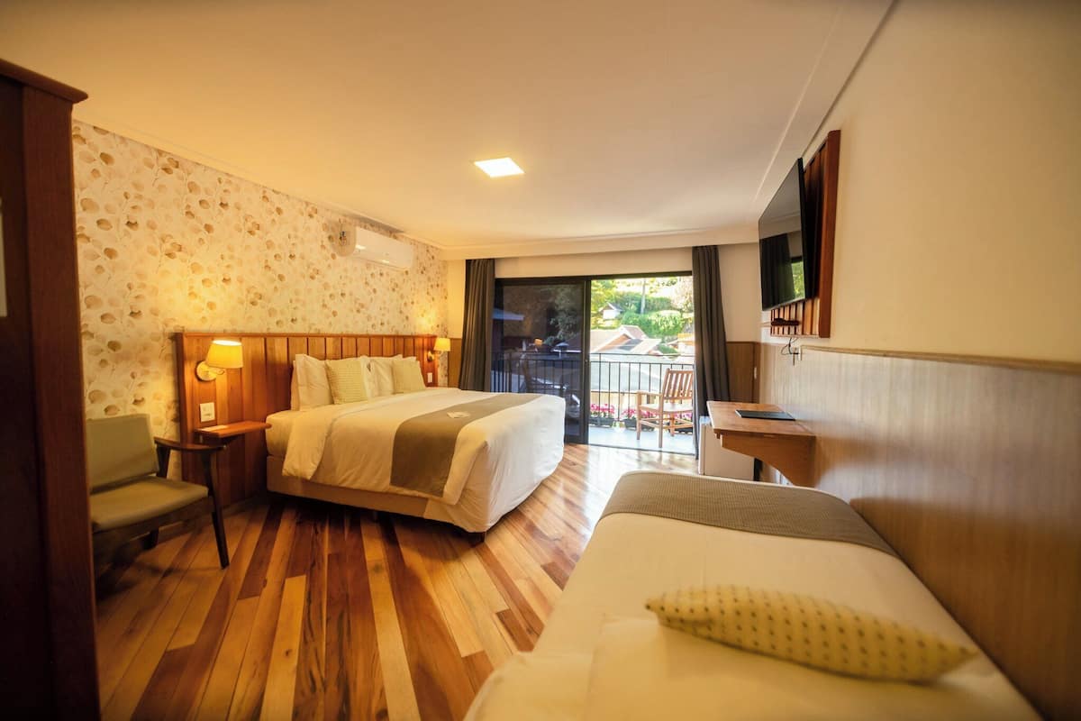 Premium Room, Balcony, Garden View | Desk, iron/ironing board (on request), cribs (surcharge), WiFi (free)