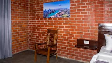 Habitación Deluxe doble, vistas al jardín | Minibar, wifi gratis, ropa de cama