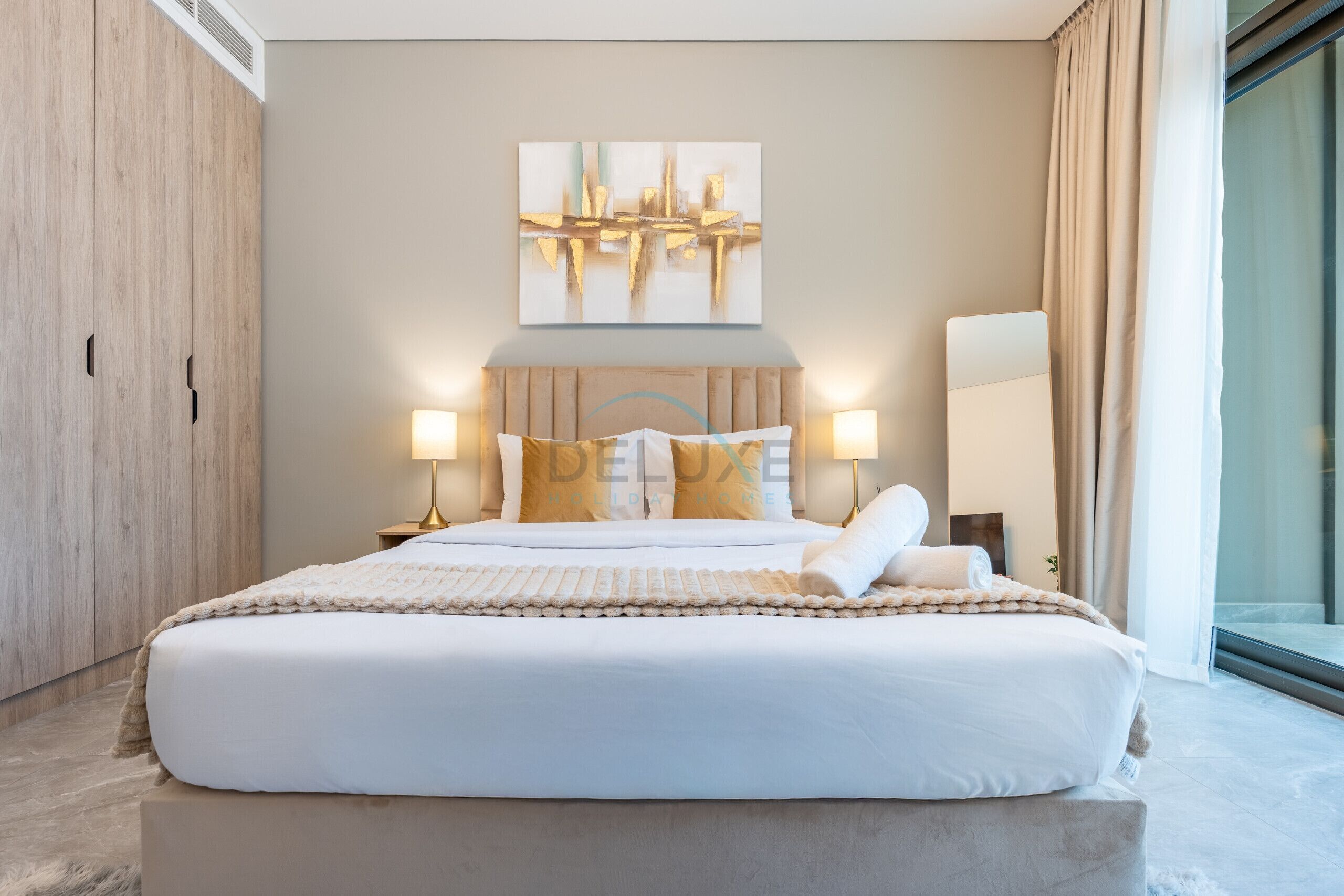 In-room safe, iron/ironing board, WiFi (free), bed sheets