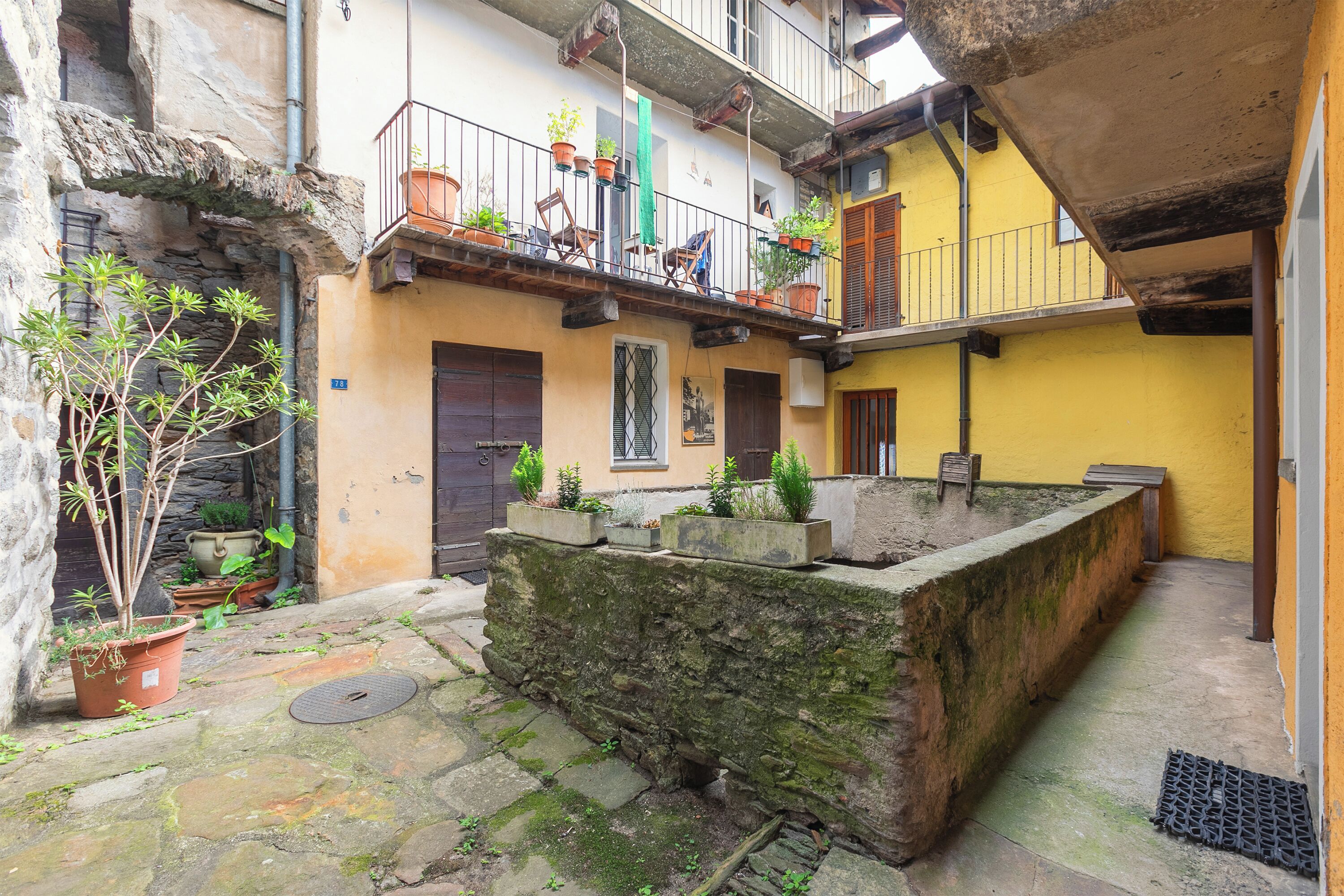 Standard Apartment, 3 Bedrooms, Balcony, Mountainside (Casa Berta Brissago 2 with Balcony) | Property grounds