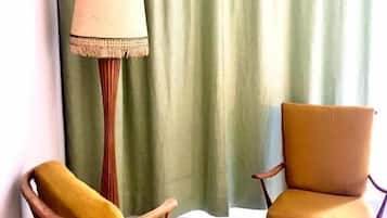 Deluxe Double Room, Garden View | Interior