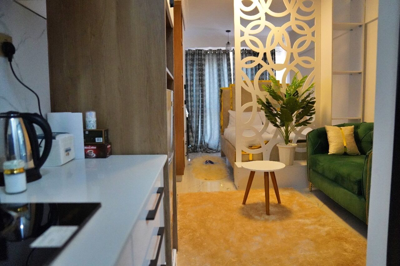 Classic Studio, City View | Private kitchen | Coffee/tea maker, microwave, oven, stovetop