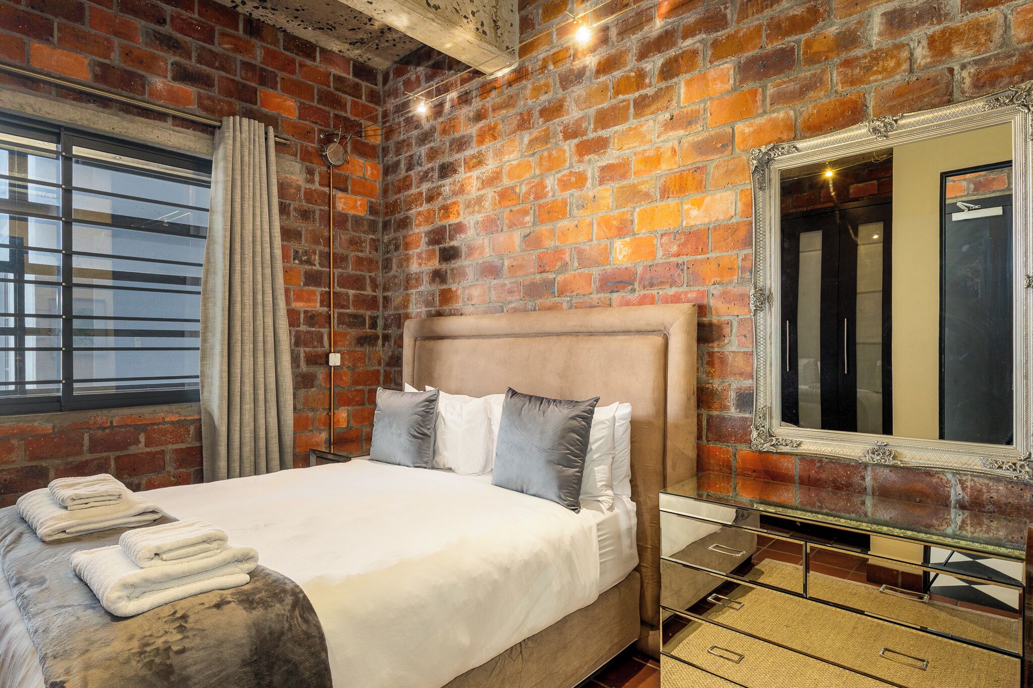Departamento Deluxe, vista a la montaña | Tabla de planchar con plancha y wifi gratis 