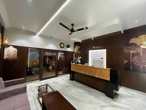 Hotel Radhika - Latur