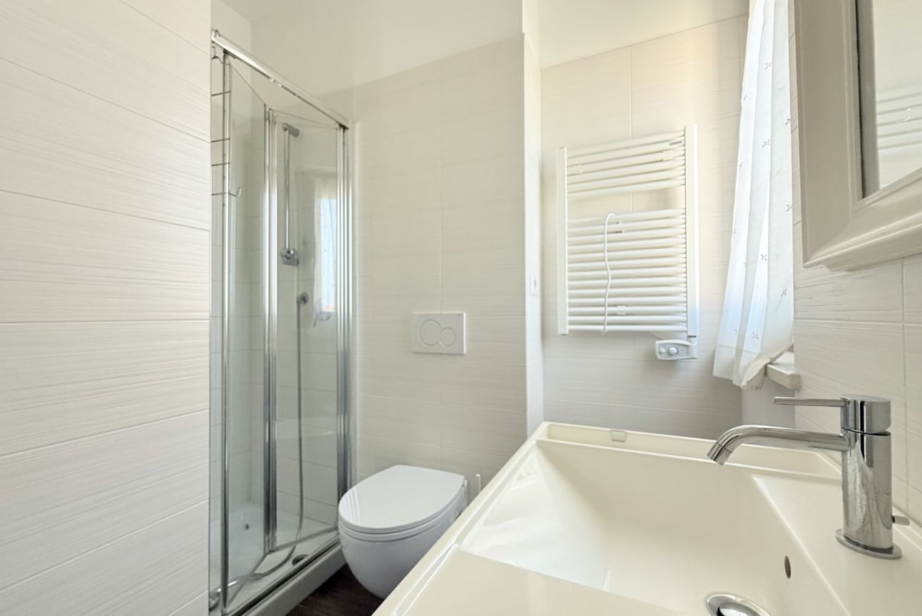 Doccia, bidet, asciugamani