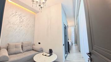 Superior Room, City View | Interior