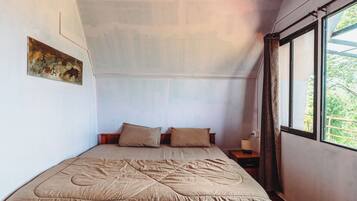 Cottage, 1 Double Bed, Balcony, Mountain View | Bed sheets