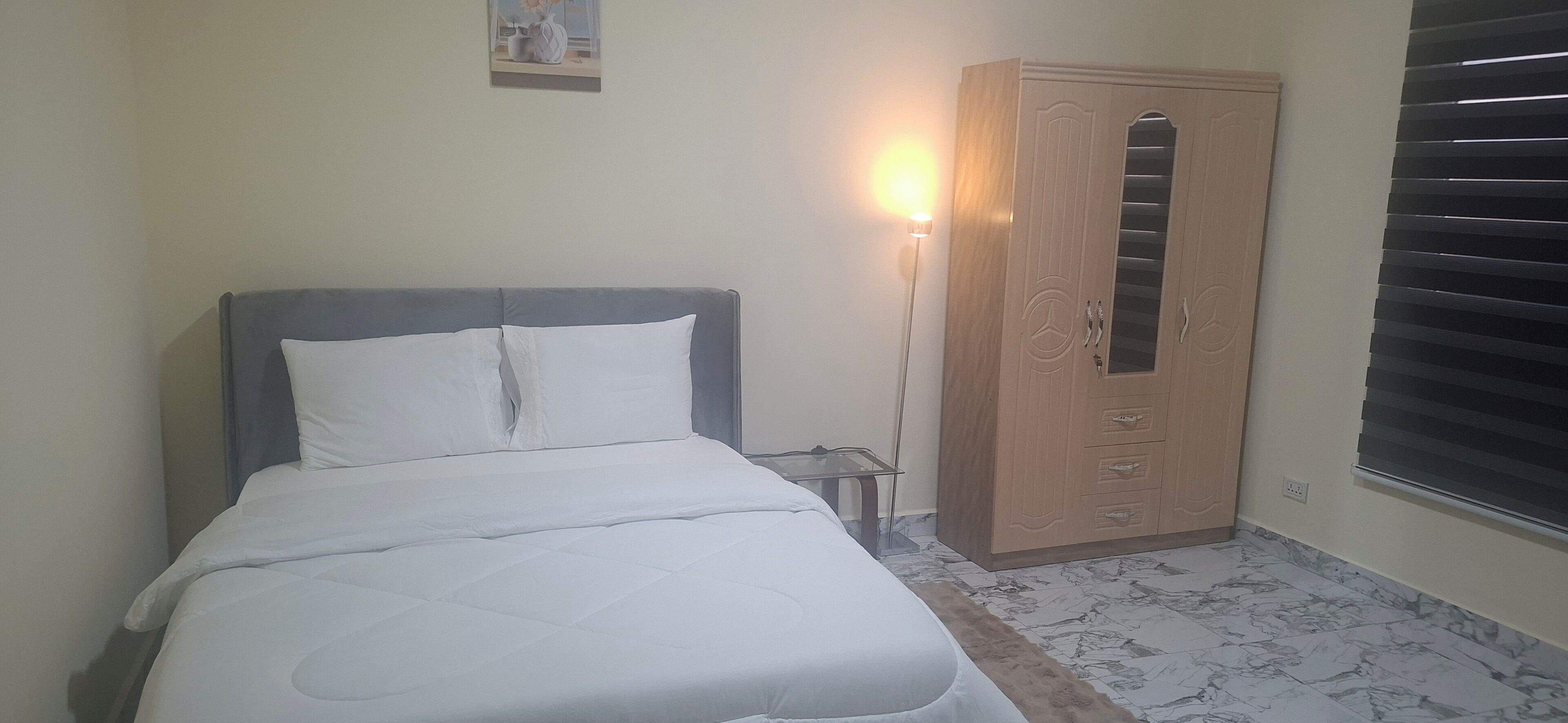 Apartemen Standar, balkon, pemandangan kota | Ruang kerja ramah laptop, setrika/meja setrika, dan Wi-Fi gratis