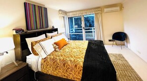 6 bedrooms, iron/ironing board, free WiFi, bed sheets