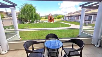 Duplex, Garden View | Outdoor dining
