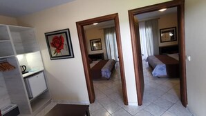 Quarto família | Cofres nos quartos, quartos à prova de som, Wi-Fi de cortesia