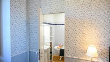 Double Room, Garden View | Bilik Mandi