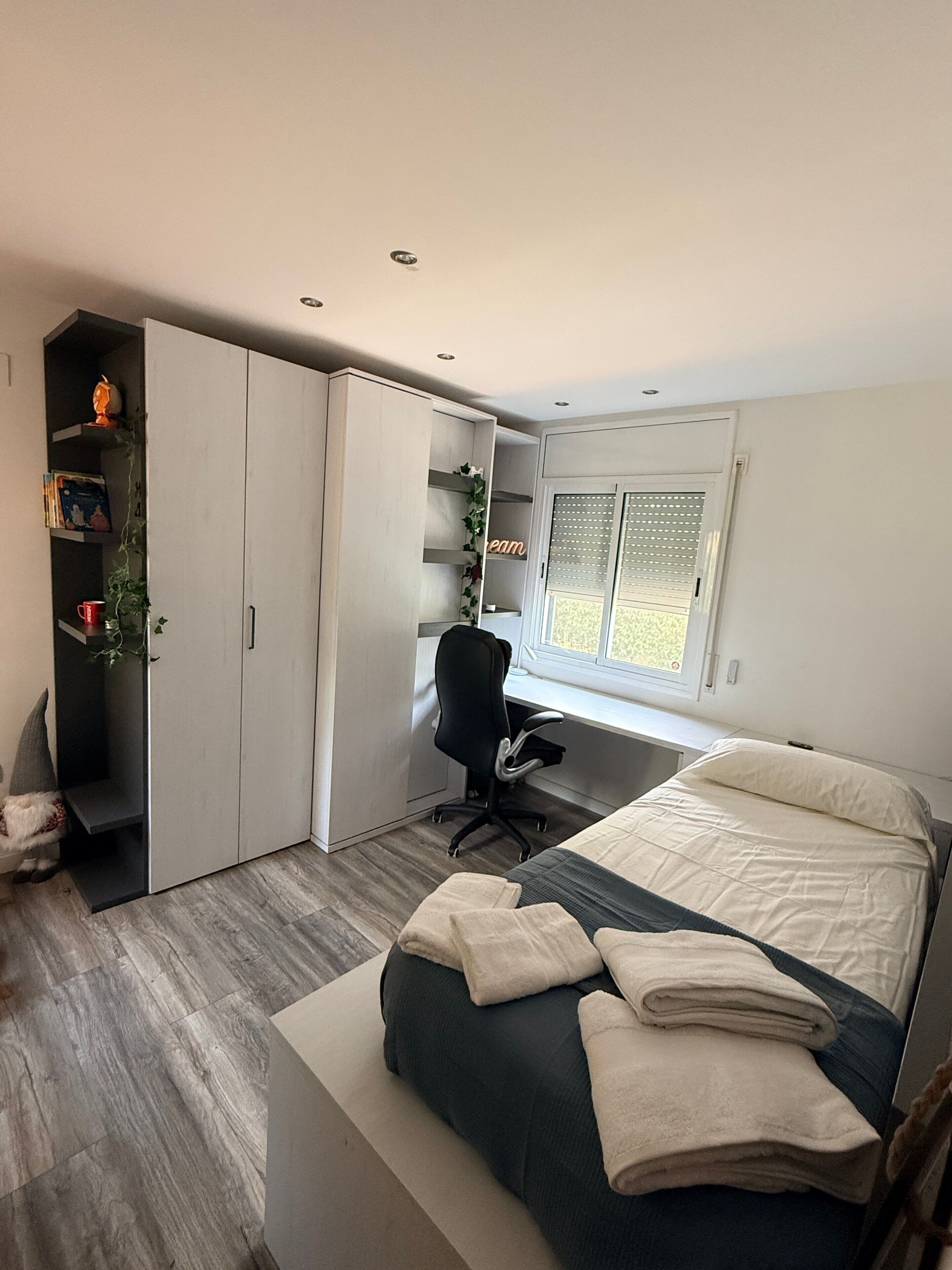 4 Schlafzimmer, Bügeleisen/Bügelbrett, WLAN, Bettwäsche