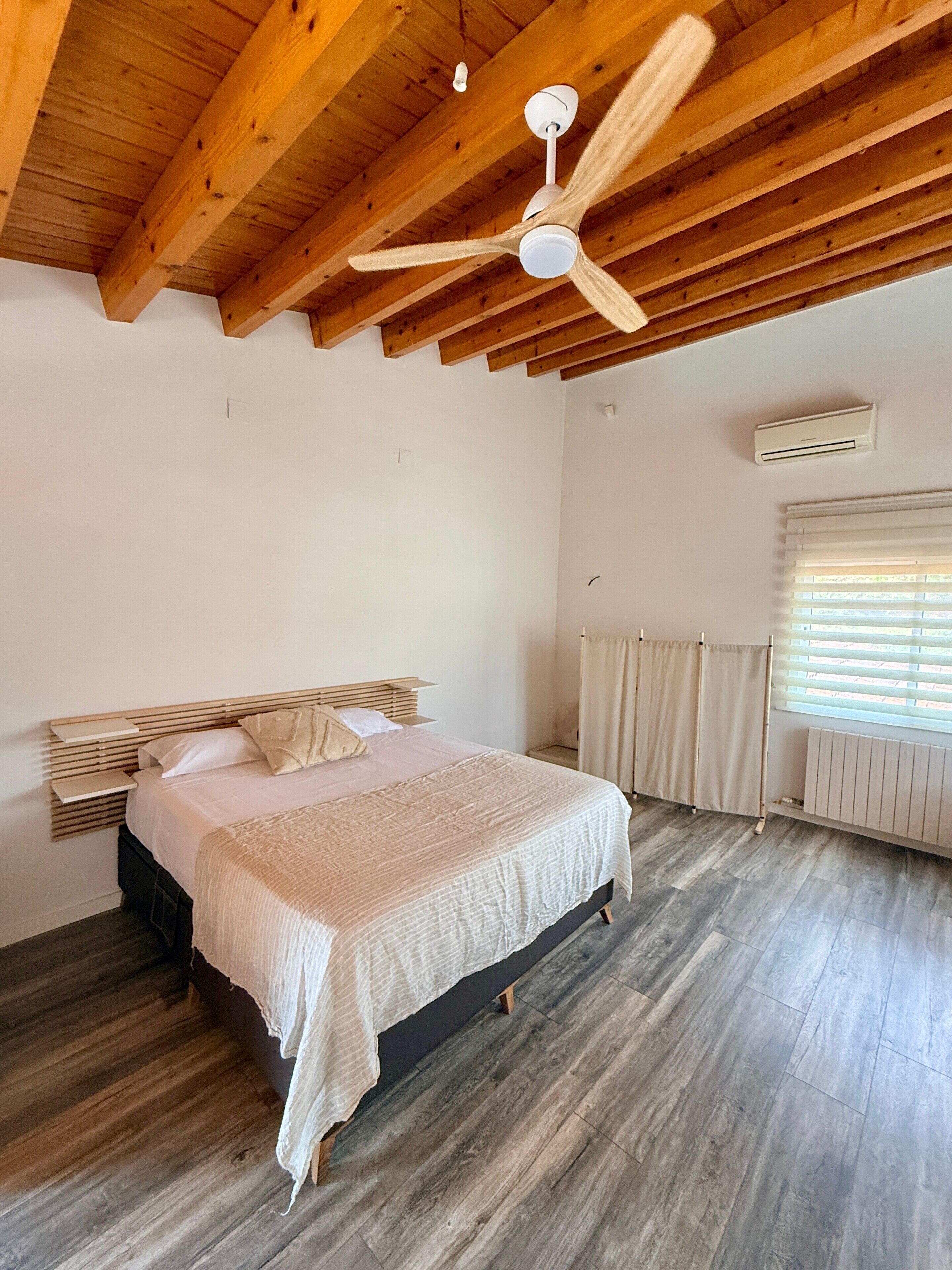 4 Schlafzimmer, Bügeleisen/Bügelbrett, WLAN, Bettwäsche