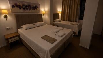 Classic Triple Room, City View