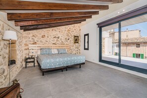 4 bedrooms, iron/ironing board - Old Town Townhouse With Pool, Pollenca (Pollença)