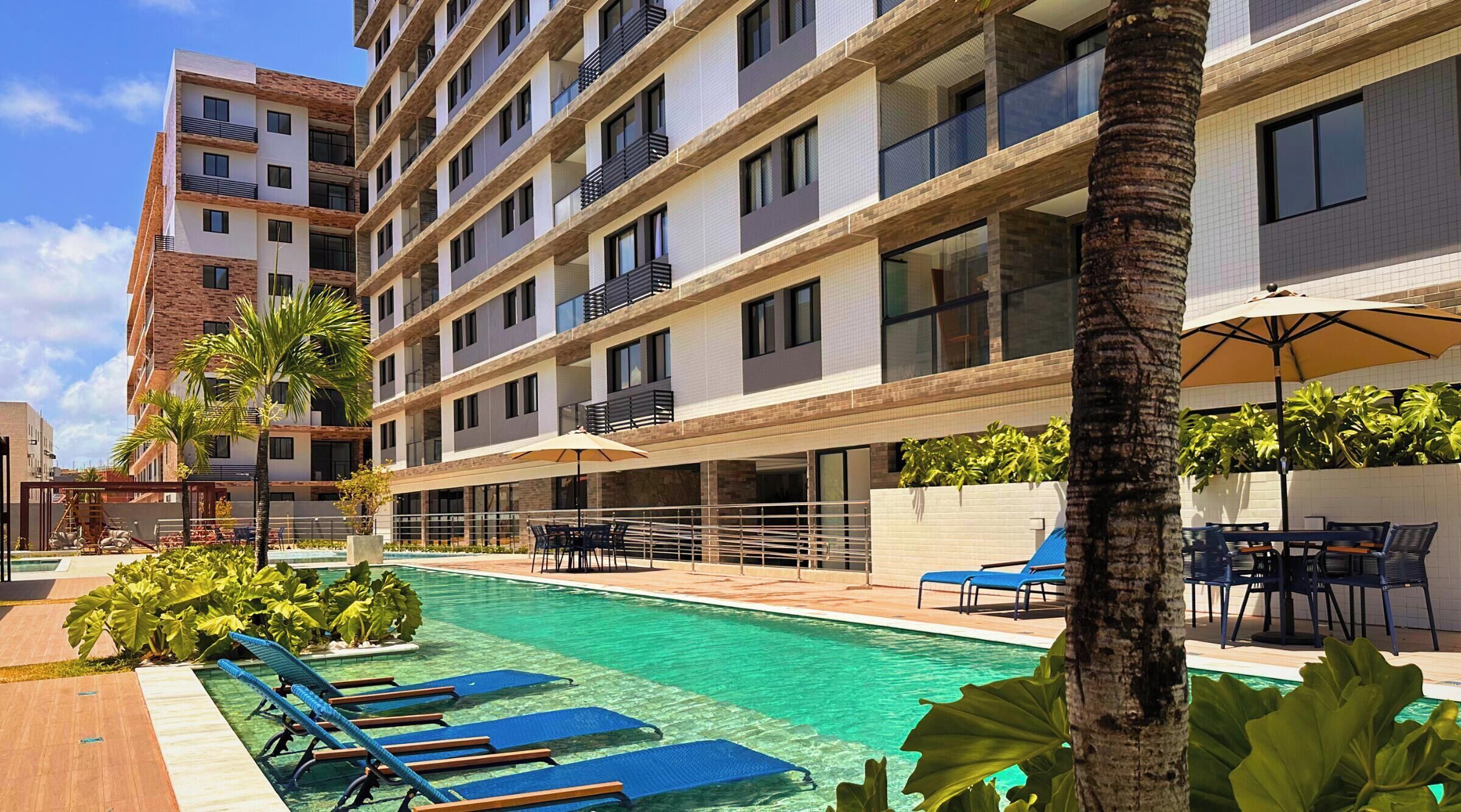 2 piscinas al aire libre