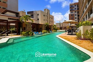 2 piscinas externas