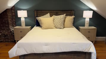 WiFi (free), bed sheets
