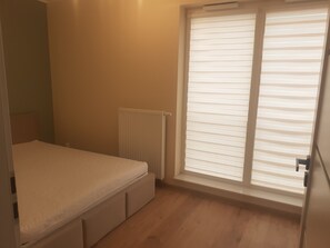 Room - Vrbo Property (Warszawa)