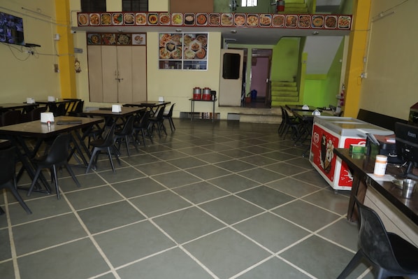 Dining - RAJ BHOJ RESTAURANT & HOTAL (Ajmer)