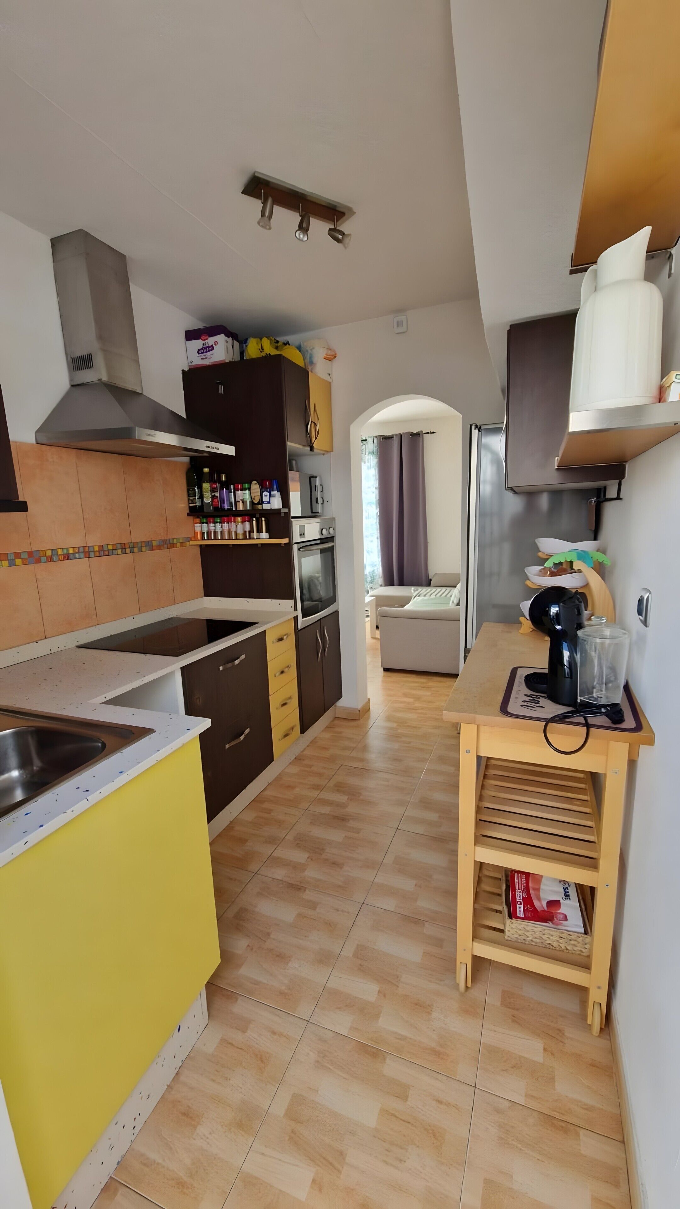 Macchina per tè/caffè, frigorifero, microonde, forno