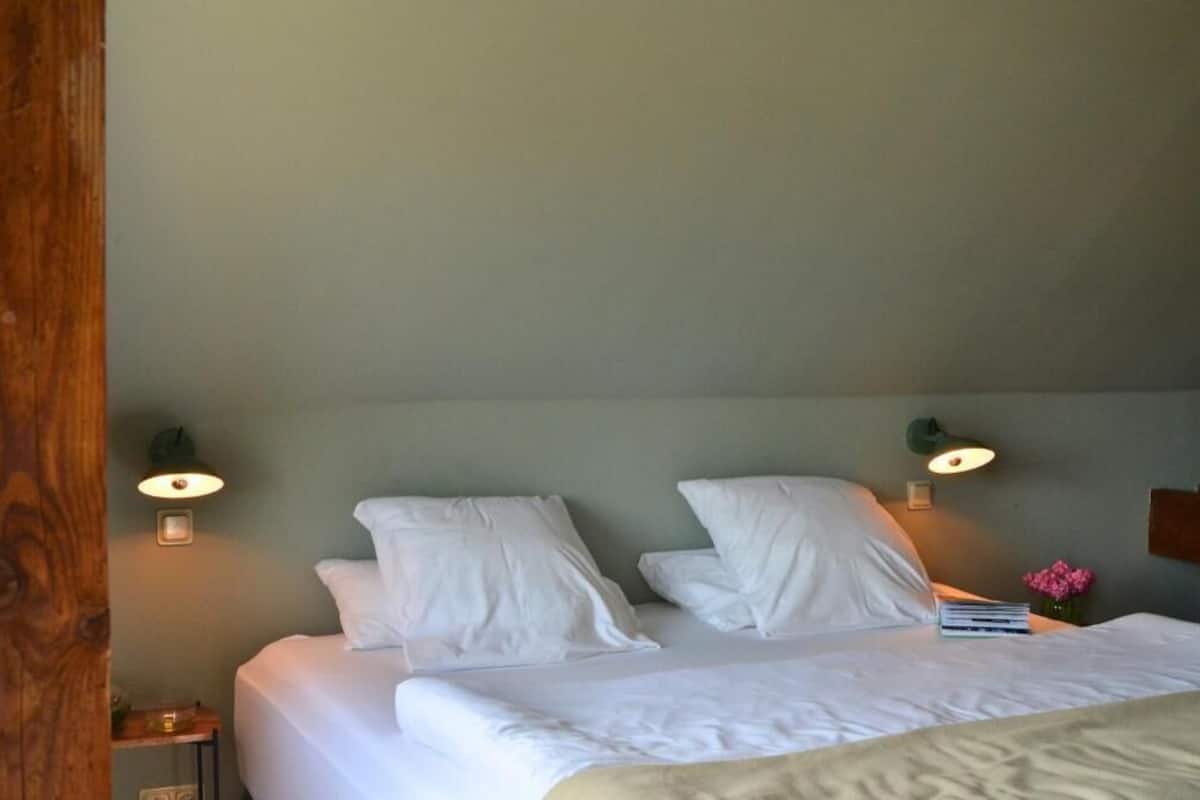 Doppelzimmer, Blick auf den Innenhof, zum Garten hin | Kostenloses WLAN